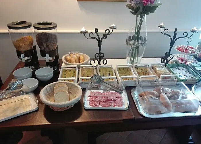 Teresa Nocleg ze śniadaniem 3*