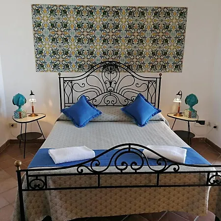 Teresa לינה וארוחת בוקר סורנטו